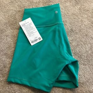 Lululemon Wunder Train High Rise Short 6”